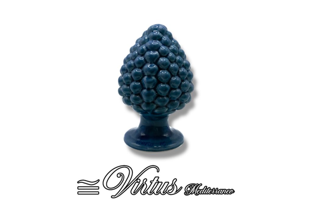 Pigna Blu Virtus Mediterraneo: Eleganza Artigianale in Ceramica di Sciacca