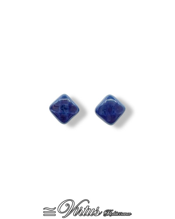 Orecchini Quadrati Blu Virtus Mediterraneo: Ceramica Preziosa e Design Artigianale