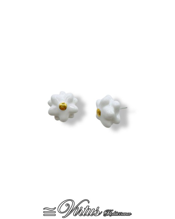 Orecchini Virtus Mediterraneo: Fiori d’Oro e Ceramica Artigianale