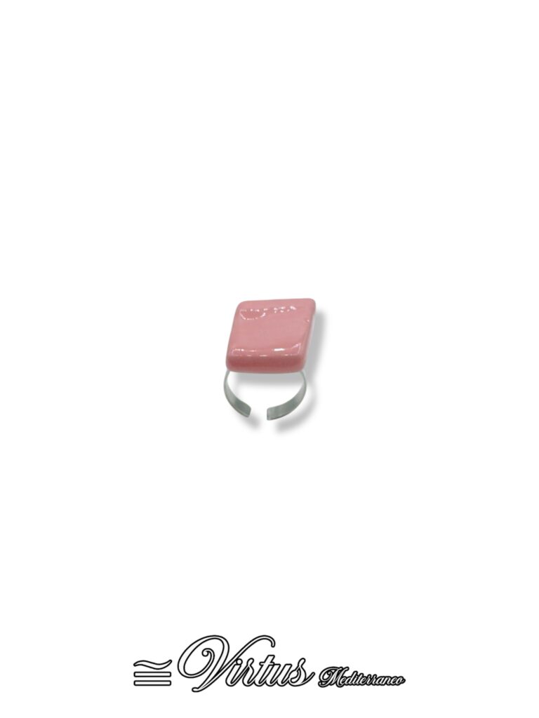 Anello Virtus Mediterraneo in Ceramica Rosa: Eleganza Artigianale