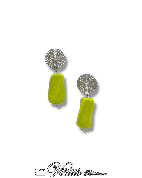 Orecchini Pendenti Virtus Mediterraneo: Torciglioni Verde, Eleganza Artigianale