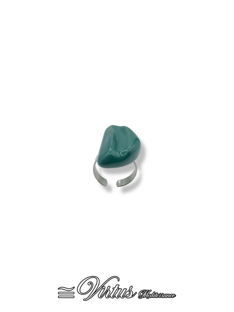 Anello Virtus Mediterraneo: Ceramica Verde Artigianale e Acciaio Anallergico