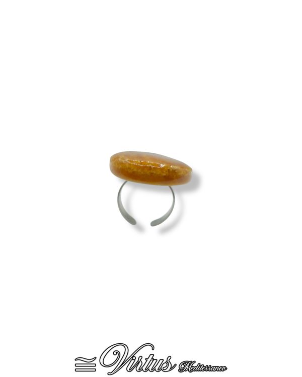 Anello Virtus Mediterraneo in Ceramica Gialla: Eleganza Artigianale