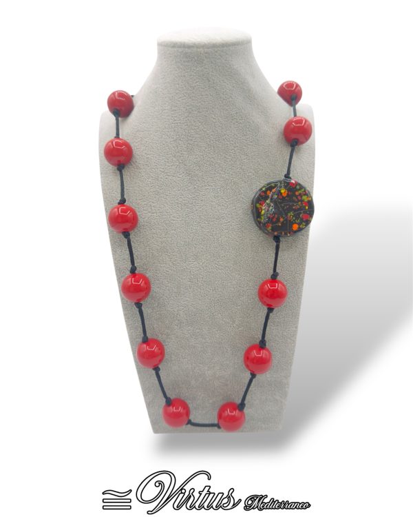 Collana Virtus Mediterraneo: Sfere Multicolor Artigianali, Eleganza Senza Tempo