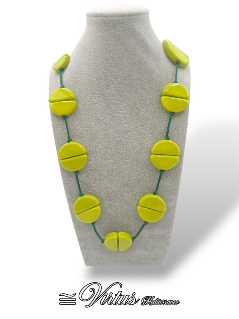 Collana a Cerchi Gialla Virtus Mediterraneo: Ceramica e Design Artigianale
