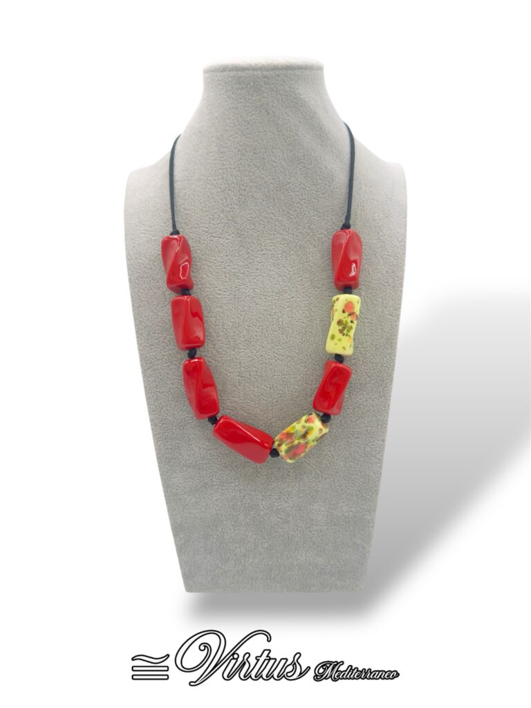 Collana a Torciglioni Multi-Colore Virtus Mediterraneo: Eleganza Artigianale