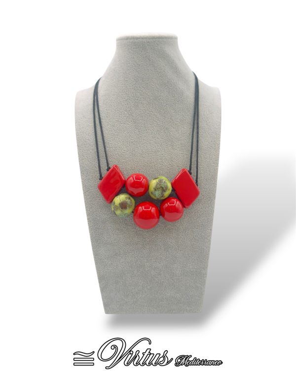 Collana a Grappolo Multi-Colore Virtus Mediterraneo: Ceramica e Design