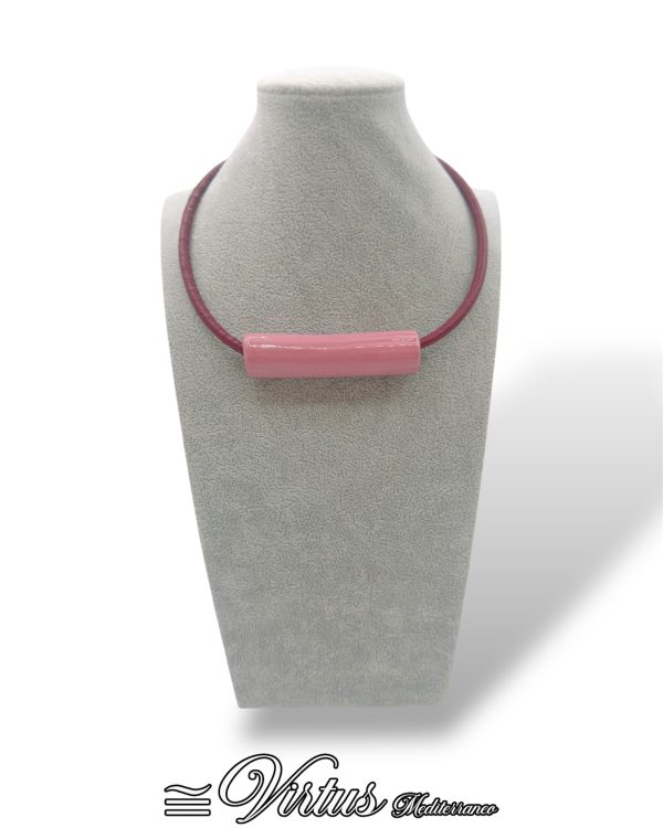Collana con girocollo in cuoio Rosa