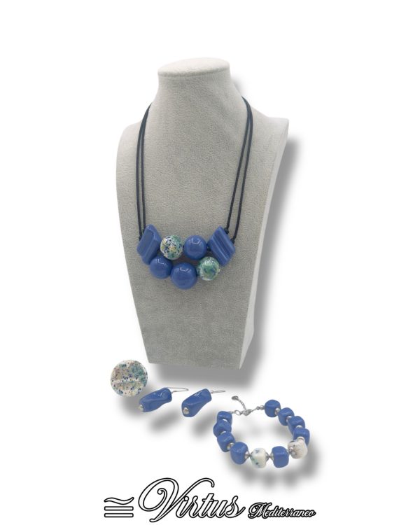 Parure Virtus Mediterraneo: Eleganza Blu in Ceramica Artigianale