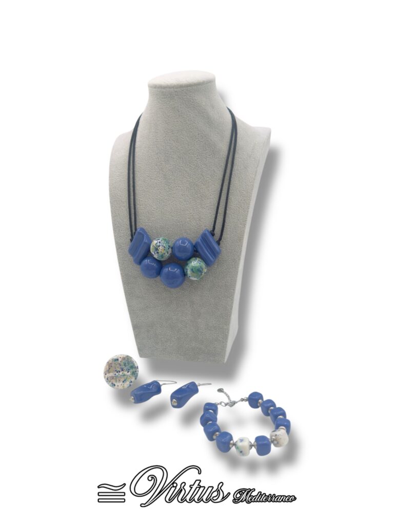 Parure Virtus Mediterraneo: Eleganza Blu in Ceramica Artigianale