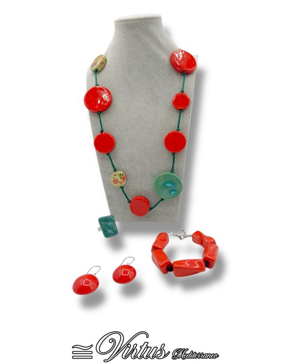 Virtus Mediterraneo: Parure Cerchi Multicolor, Eleganza Artigianale