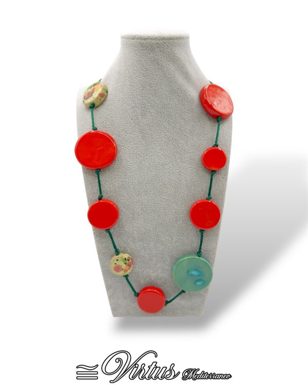 Collana a Cerchi Multi Colore Virtus Mediterraneo: Eleganza Artigianale