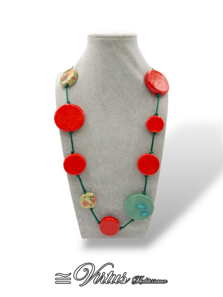 Collana a Cerchi Multi Colore Virtus Mediterraneo: Eleganza Artigianale