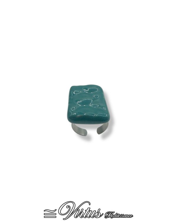Anello in Ceramica Verde Virtus Mediterraneo: Eleganza Artigianale