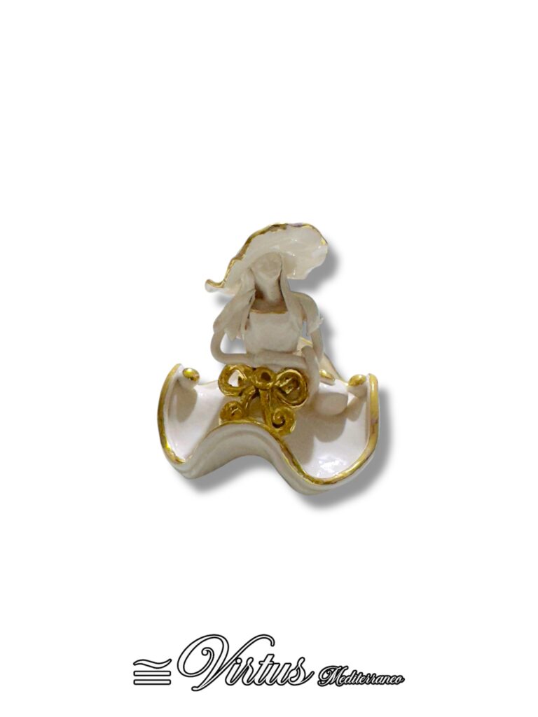 Virtus Mediterraneo: Donna Ballerina in Ceramica e Oro, Eleganza Artigianale