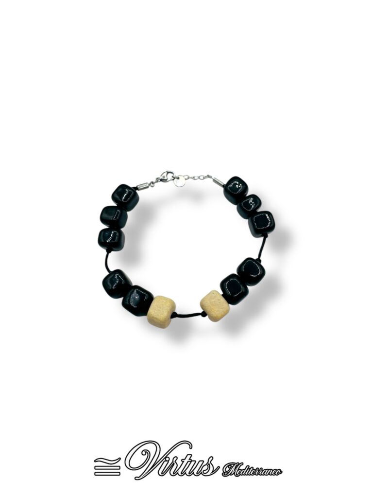 Bracciale a Dadi Nero Virtus Mediterraneo: Eleganza Maschile in Ceramica