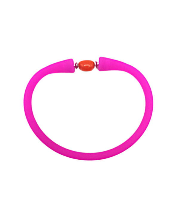 Bracciale artigianale in elastomero rosa ed inserto in corallo Sciacca