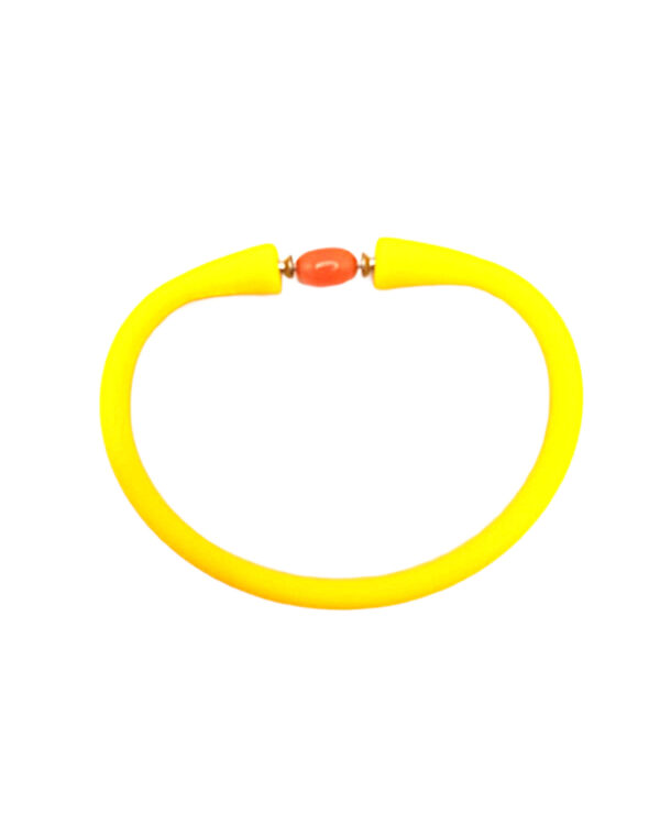 Bracciale artigianale in elastomero giallo ed inserto in corallo Sciacca
