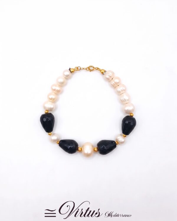 Bracciale artigianale a 1 filo in perle e goccie in onice